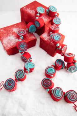 Decorator's Warehouse Christmas Garlands^61” Aqua/Red Felt Candy Garland