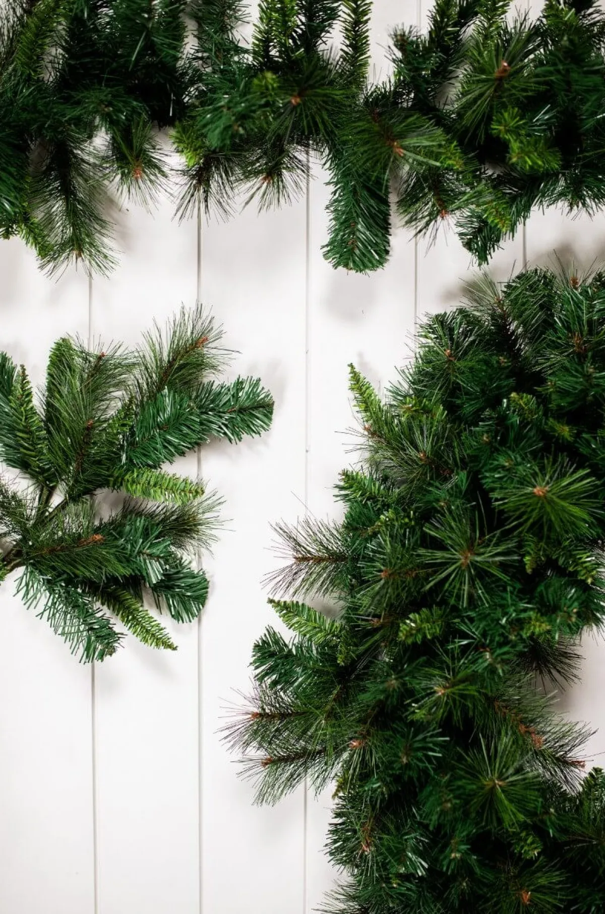 Decorator's Warehouse Christmas Wreaths^36” Deluxe Belgium Wreath