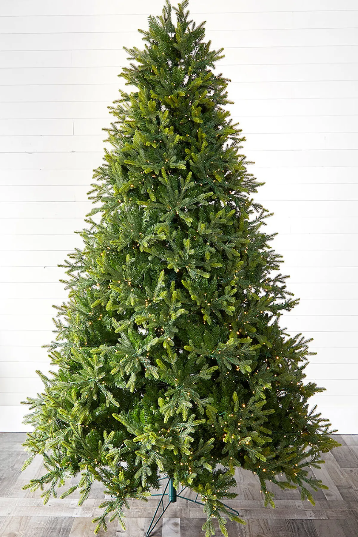 Decorator's Warehouse Christmas Trees|Christmas Trees^9' Deluxe Trinity Pine Artificial Christmas Tree With 2850 Color-Changing Lights