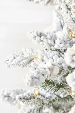 Decorator's Warehouse Christmas Trees|Christmas Trees^7.5' Flocked Aleutian Artificial Christmas Tree With 550 Color-Changing Lights