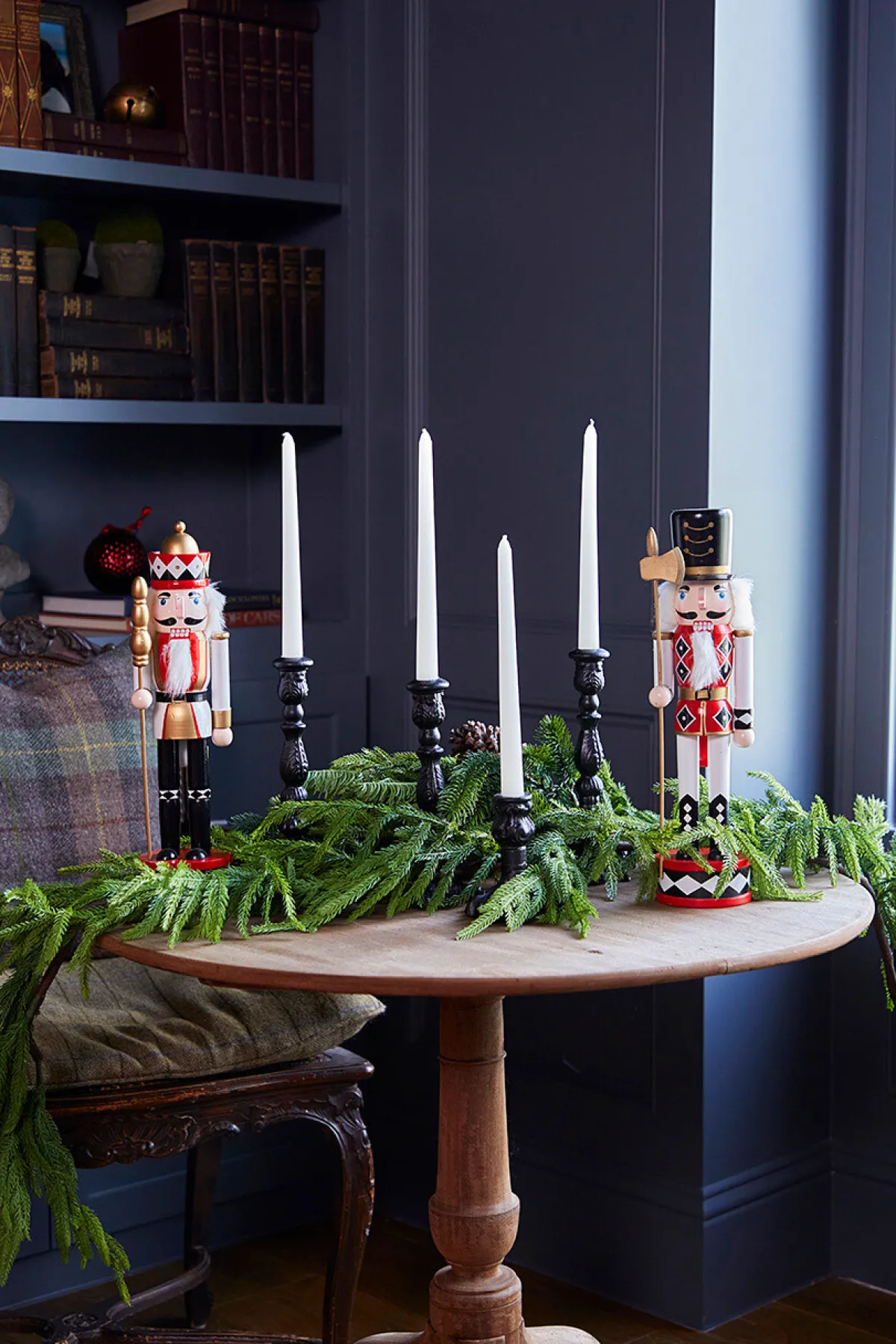 Decorator's Warehouse Christmas Accents^15” Harlequin Christmas Nutcracker