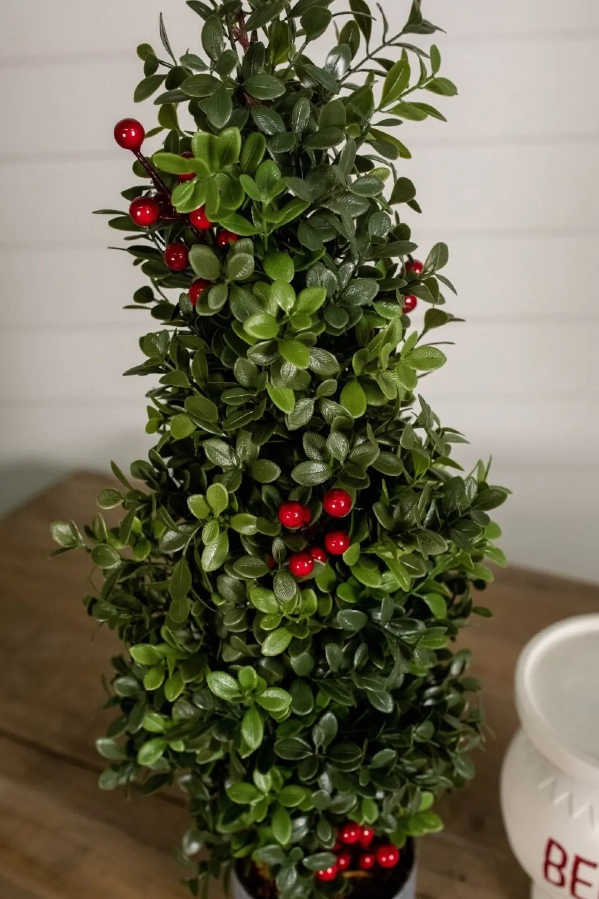 Decorator's Warehouse Christmas Accents^20” Holiday Potted Boxwood Tree W/ Berry