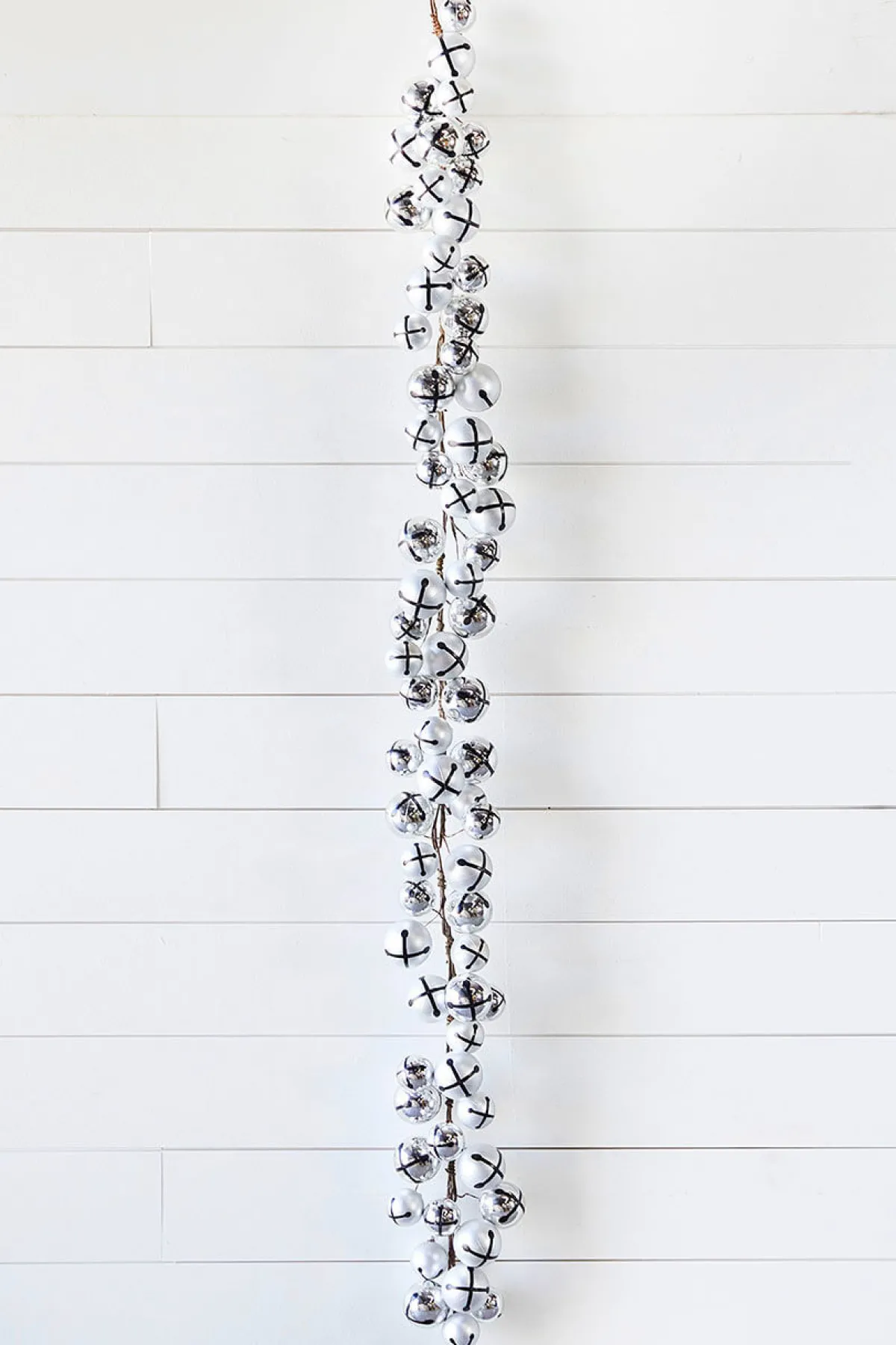 Decorator's Warehouse Christmas Garlands^5’ Holiday Silver Jingle Bells Garland