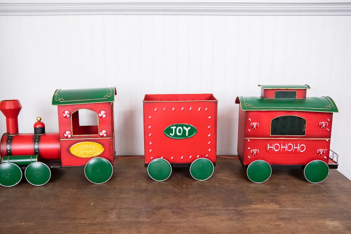 Decorator's Warehouse Christmas Accents^53” Metal Holiday Santa Express Train - Set Of 3