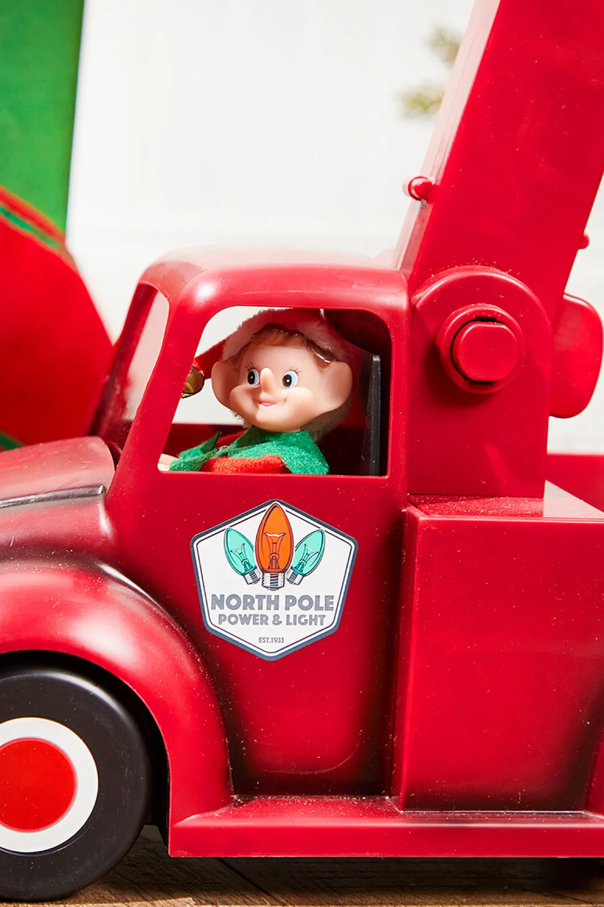 Decorator's Warehouse Christmas Accents^43" Mr. Christmas Animated North Pole Lighting Crew