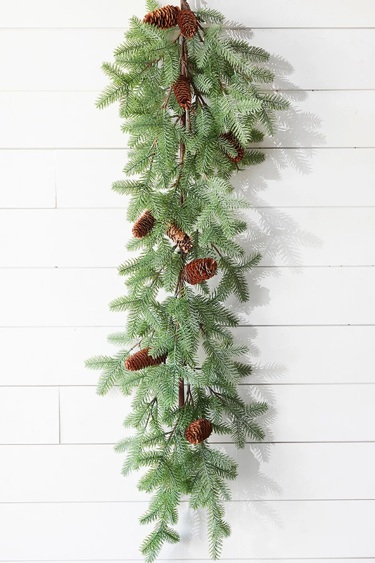 Decorator's Warehouse Christmas Garlands^45" PE Fir Pine With Cones Garland