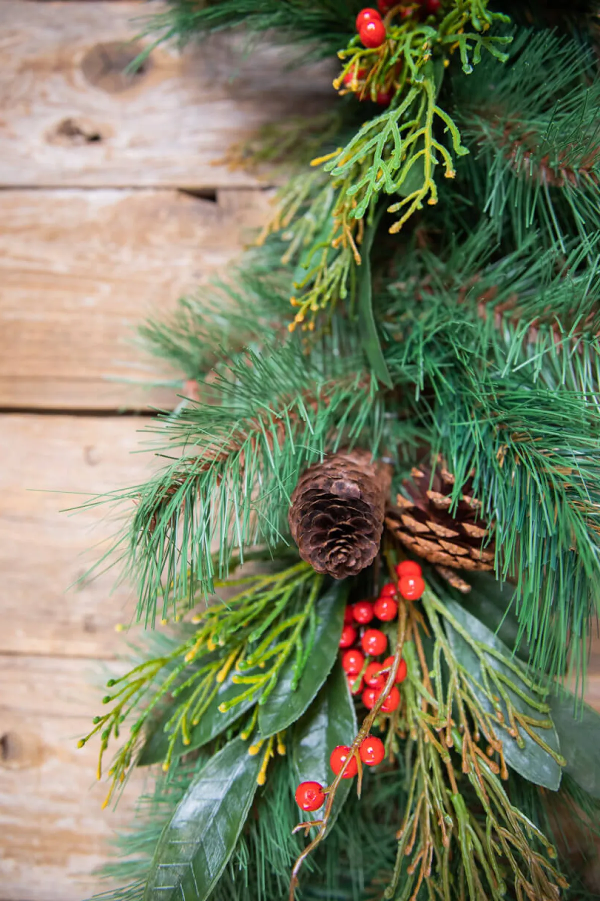 Decorator's Warehouse Christmas Garlands^72” Pine Garland With Cones & Berries