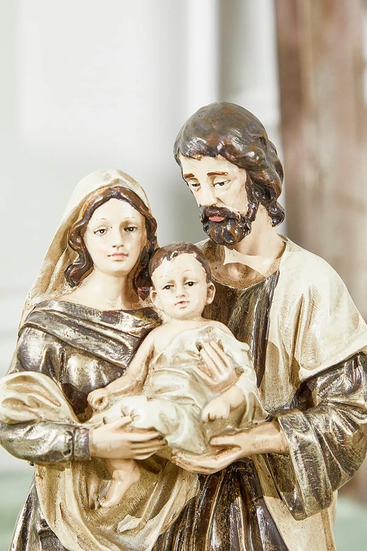 Decorator's Warehouse Christmas Accents^13” Resin Holy Family