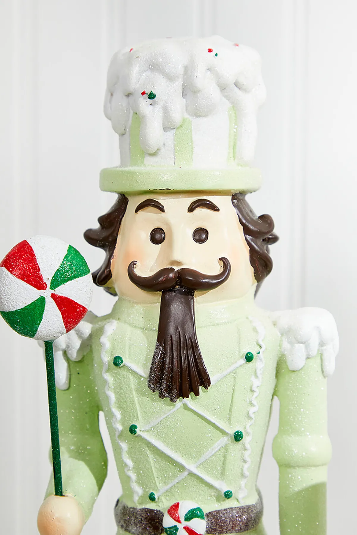 Decorator's Warehouse Christmas Accents^16" Resin Kringle's Bakery Nutcracker