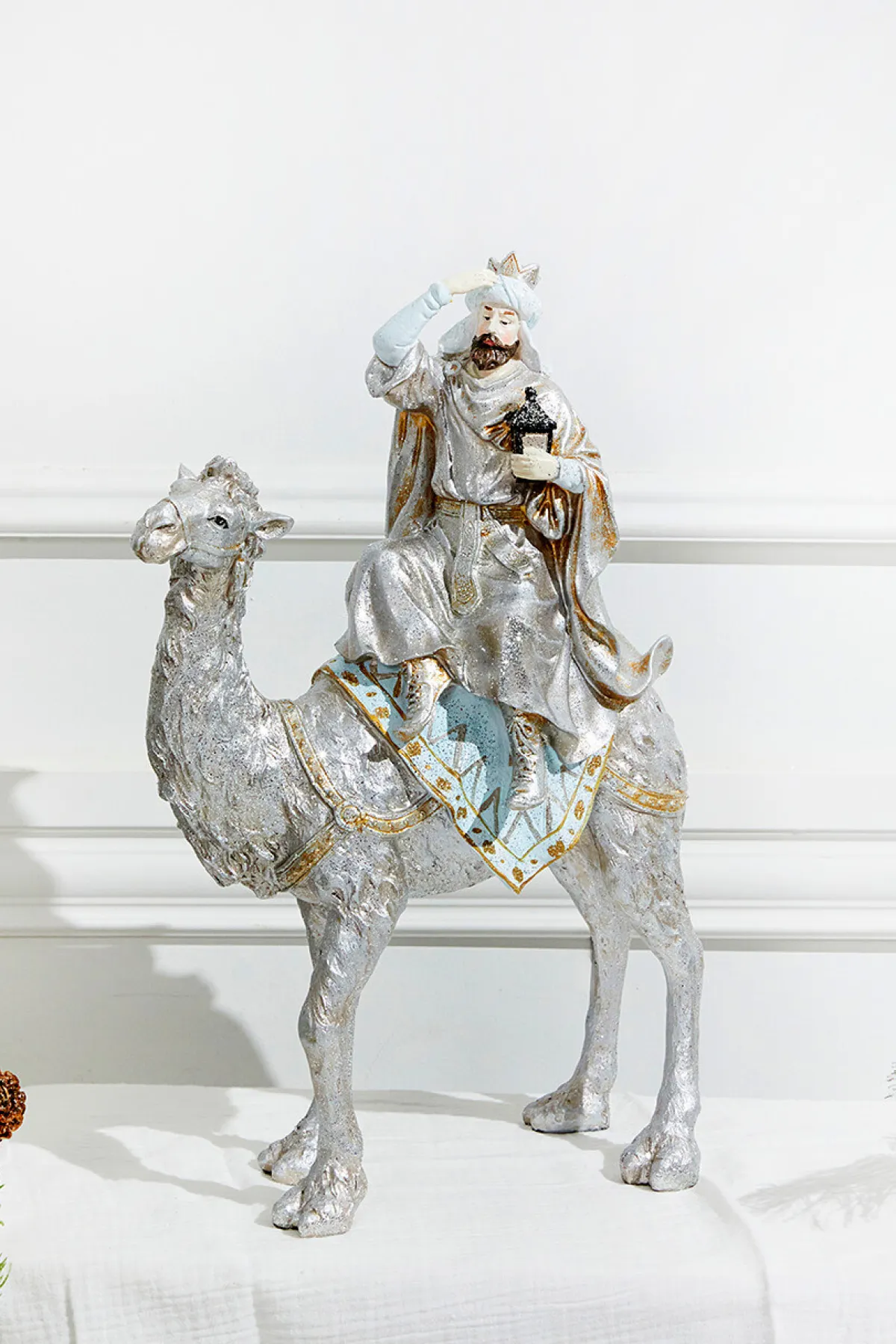 Decorator's Warehouse Christmas Accents^16" Resin Renaissance Three Kings With Animals - Set Of 3