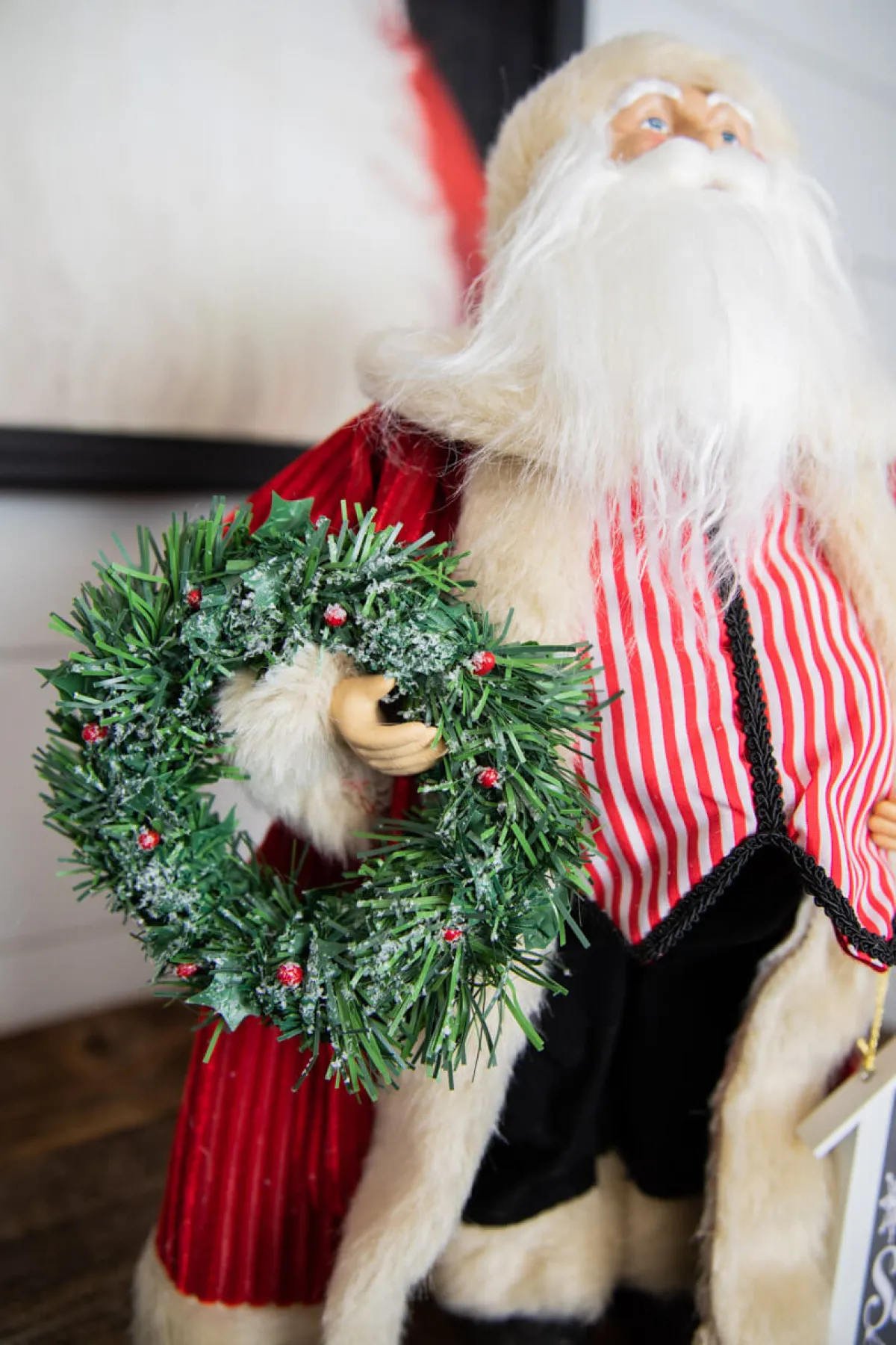 Decorator's Warehouse Christmas Accents^16” Santa Figure "Tis The Season" Sign