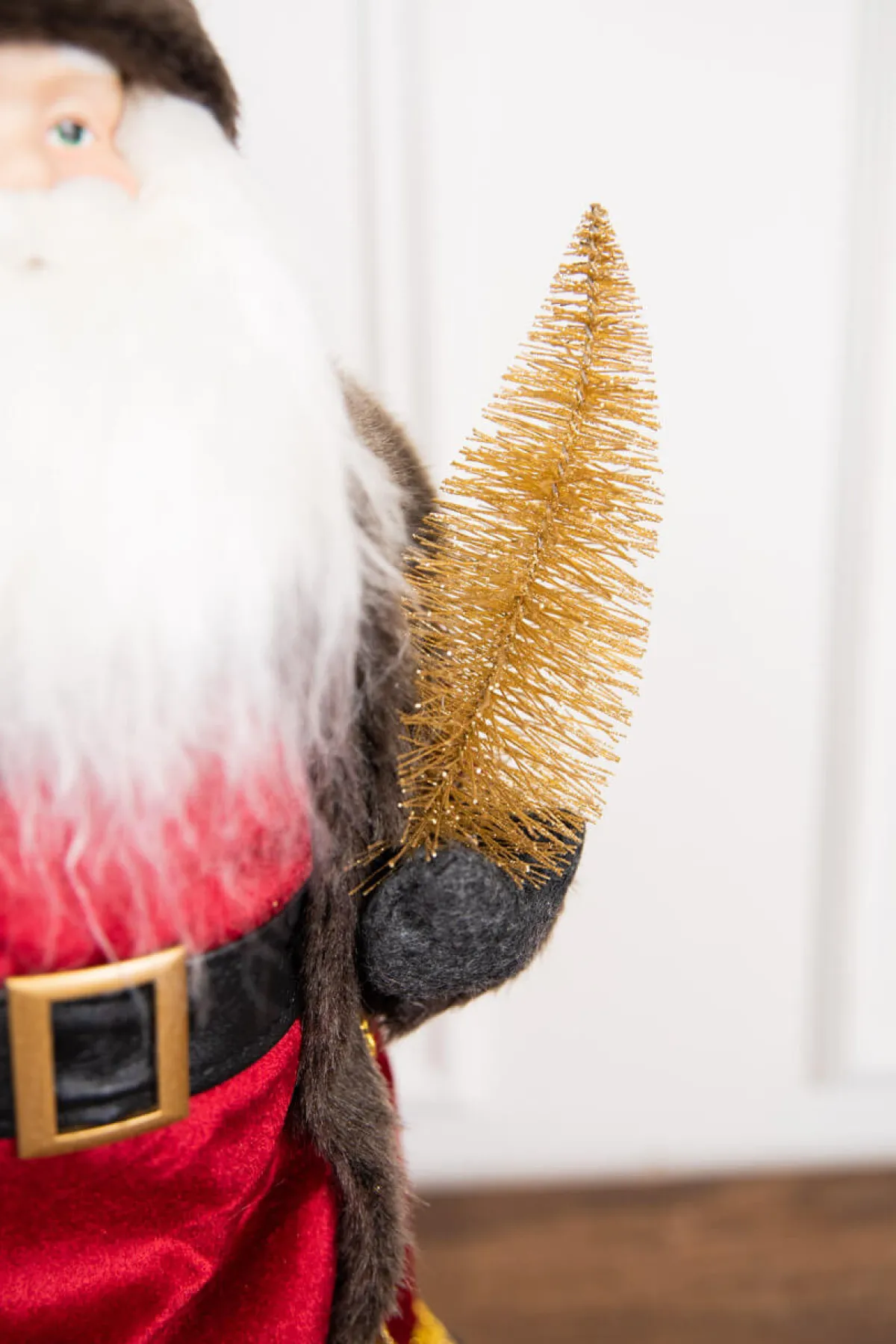 Decorator's Warehouse Christmas Accents^19” Santa Figure With Stars & Tree