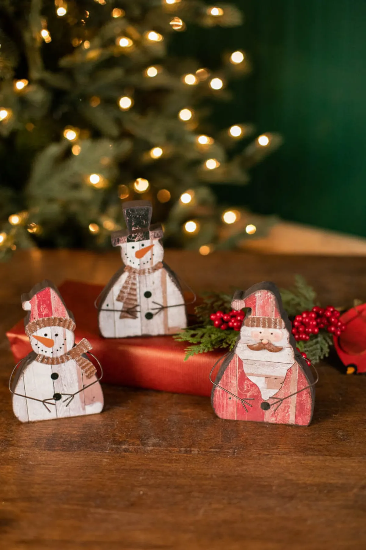 Decorator's Warehouse Christmas Accents^6" Santa/Snowman Decoration