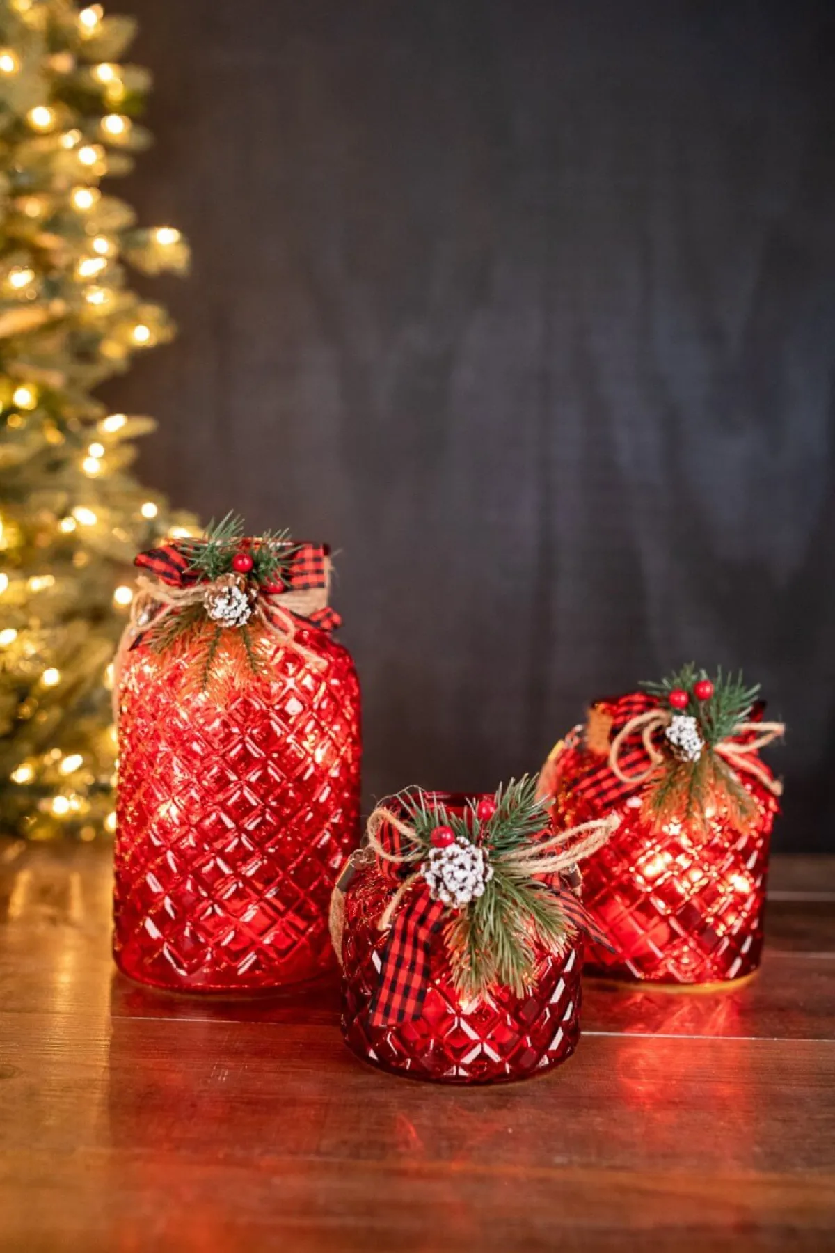 Decorator's Warehouse Christmas Accents^Lighted Holiday Glass Luminary W/ Floral Accent And Timer (battery Operated) - Set Of 3