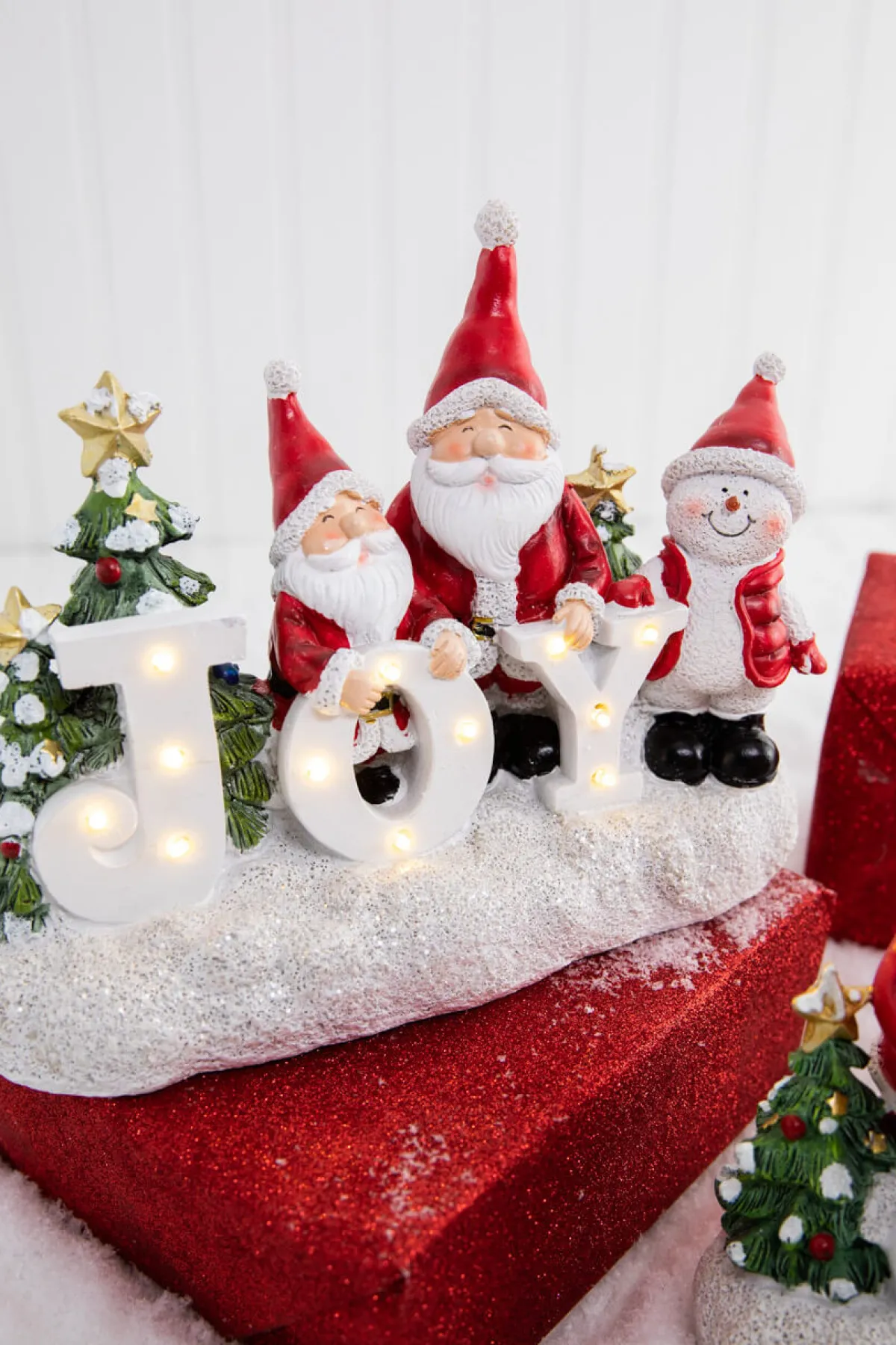 Decorator's Warehouse Christmas Accents^Lighted Holiday Resin Figure - Snowman On Right