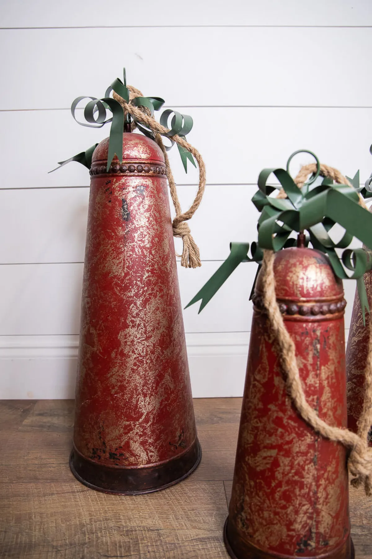 Decorator's Warehouse Christmas Accents^Metal Holiday Bells With Bow & Jute Hanger - Set Of 3