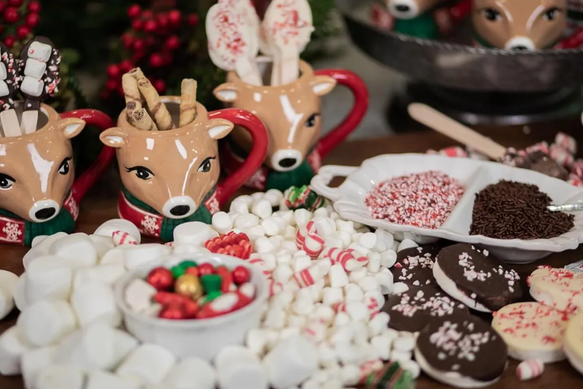 Decorator's Warehouse Christmas Accents^Reindeer Mug